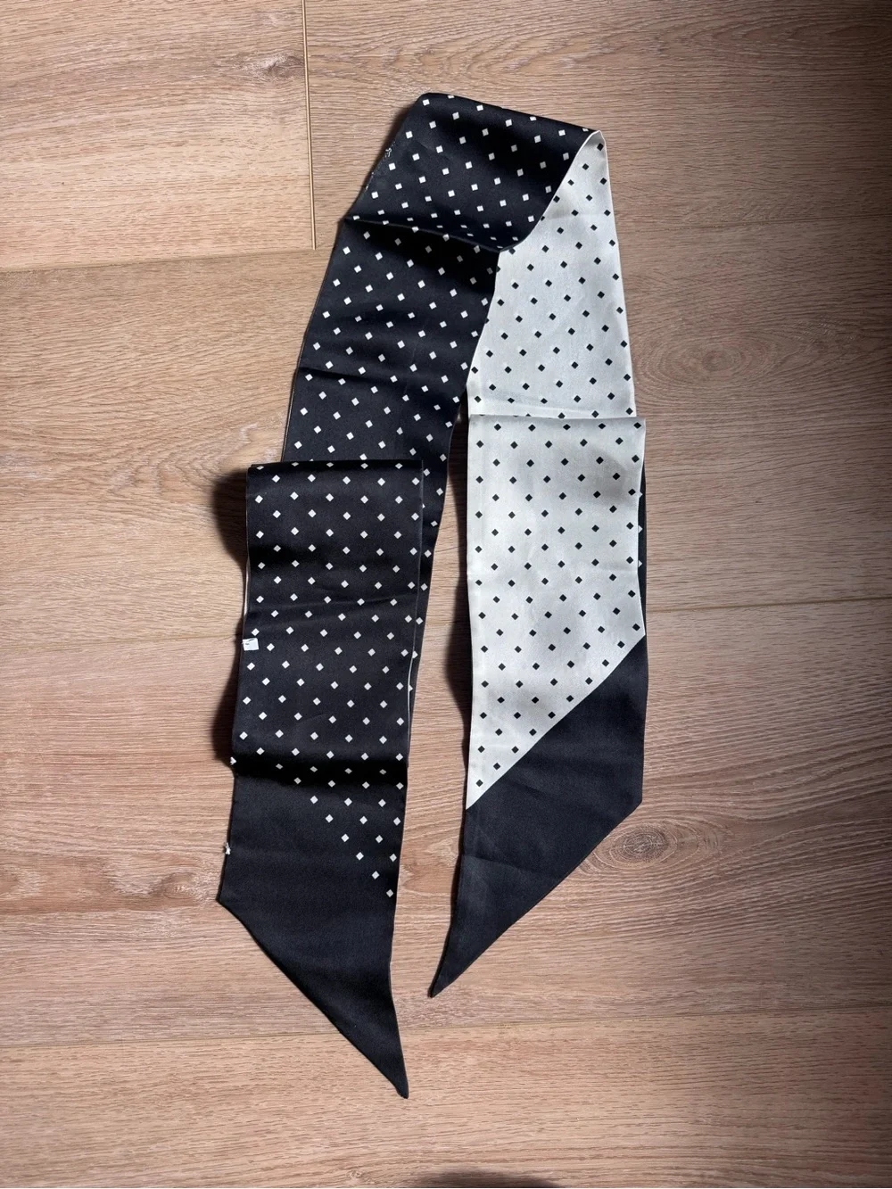 Slim silk print scarf